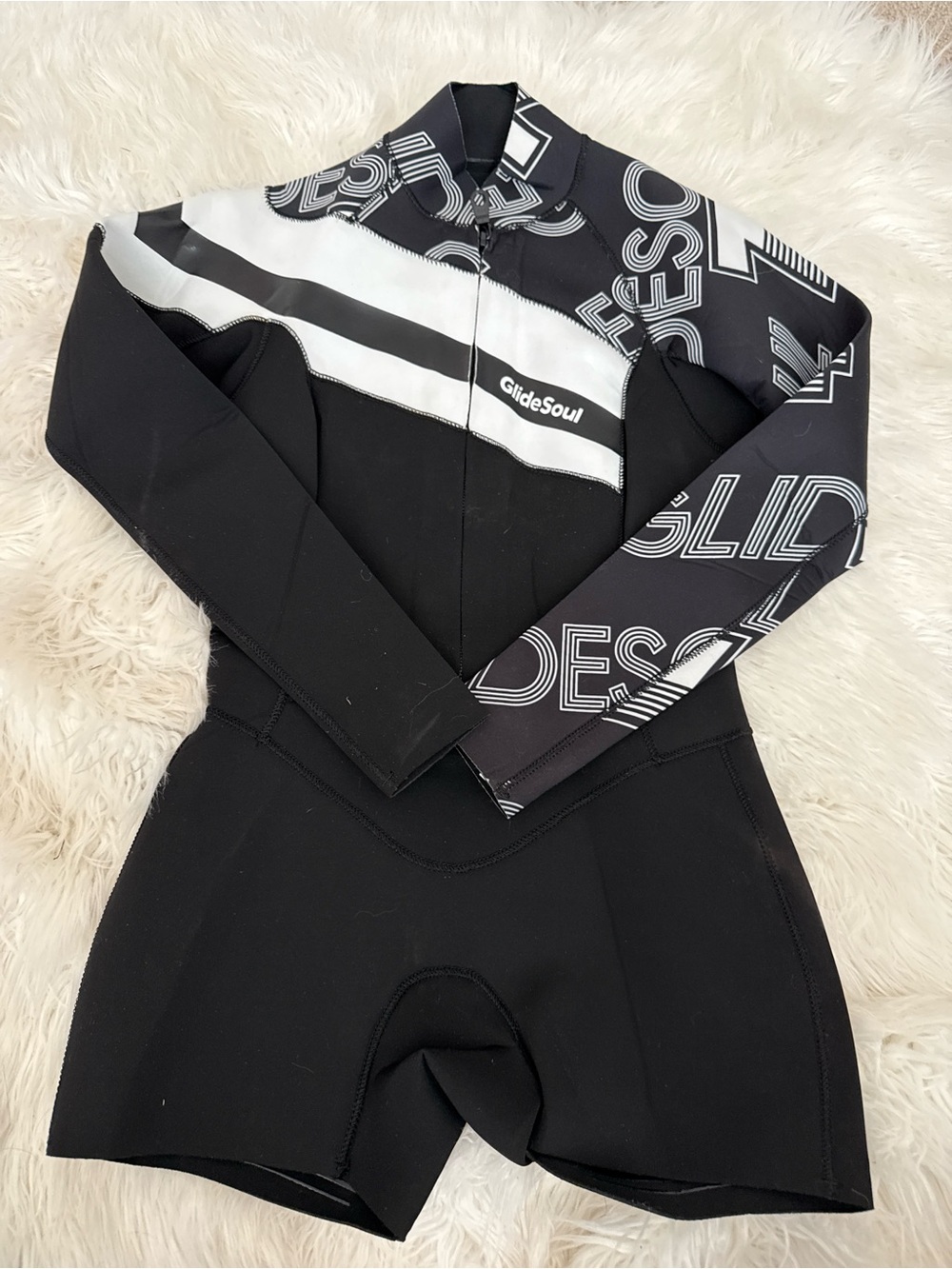 Women's Black & White Long Sleeve Shorty Wetsuit